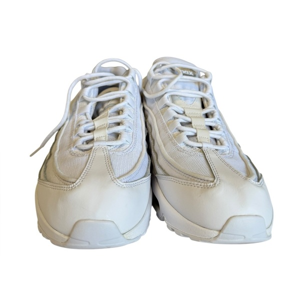 Nike Shoes Mens 9.5 Triple White Air Max 95 Essential Sneakers CT1268-100 - Picture 11 of 12